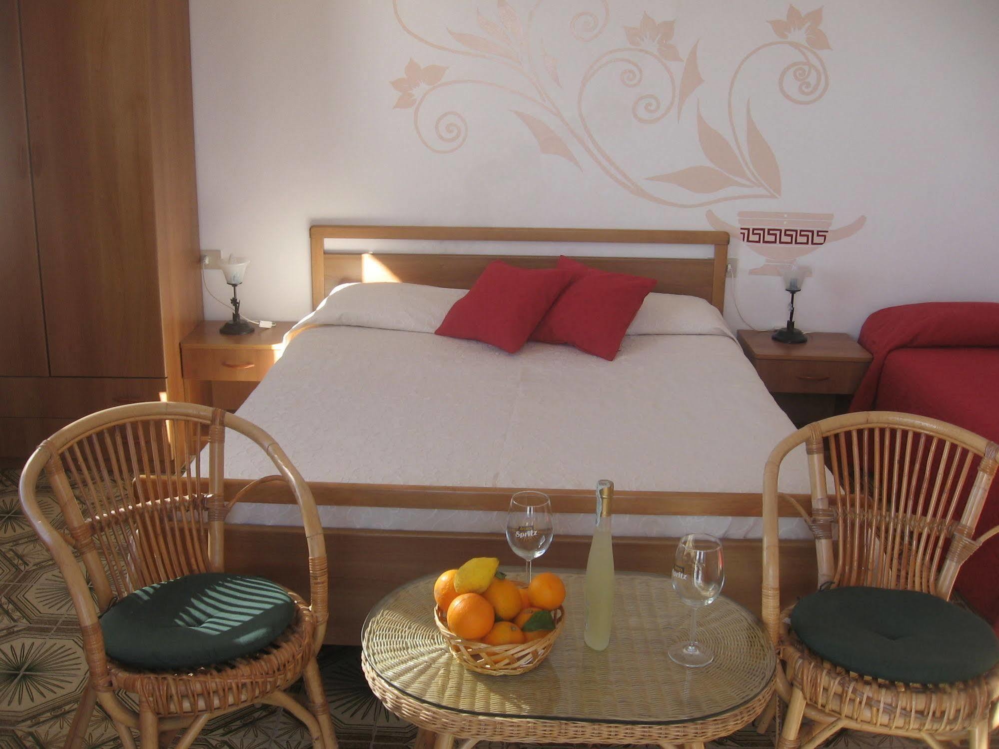 Hotel Orpheus 2*